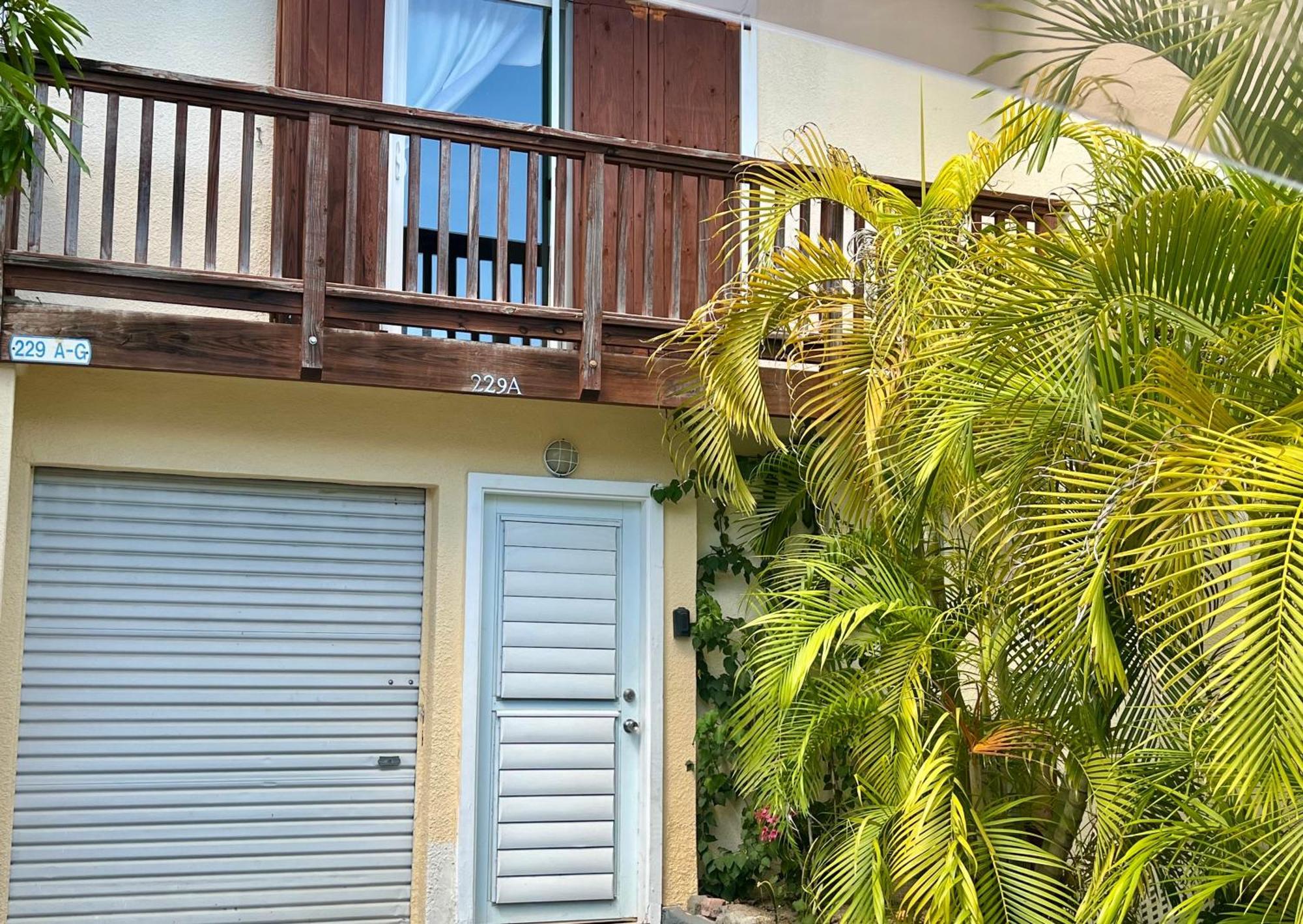 Antigua Chiama Italia Villas Jolly Harbour Exteriör bild